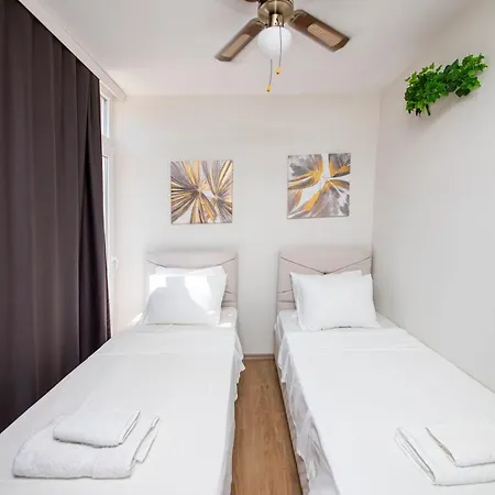 Villa Charming House With Shared Pool In Milas Meselik