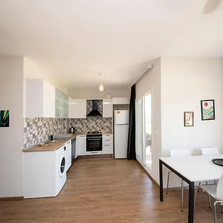 Villa Charming House With Shared Pool In Milas *