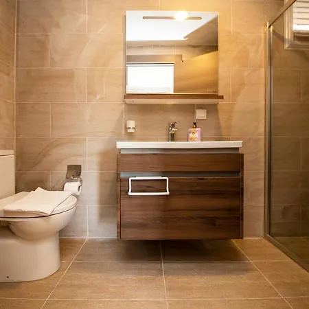 Charming House With Shared Pool In Milas Meselik